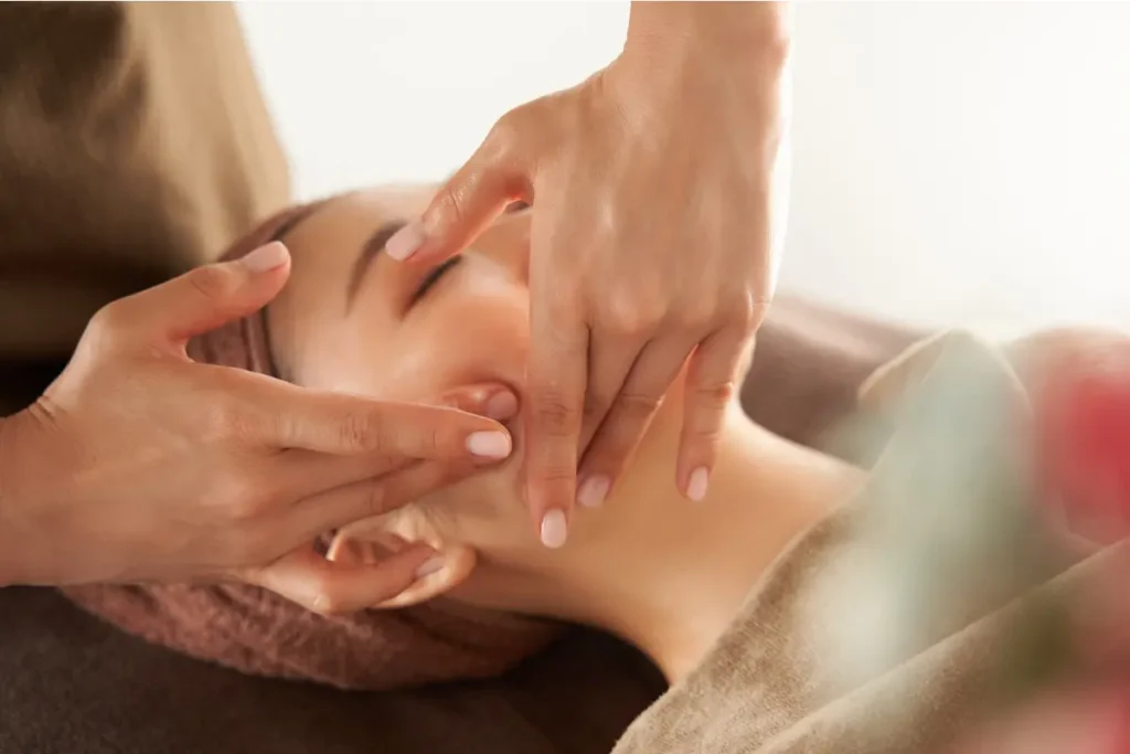 kinesiolifting facial anerol